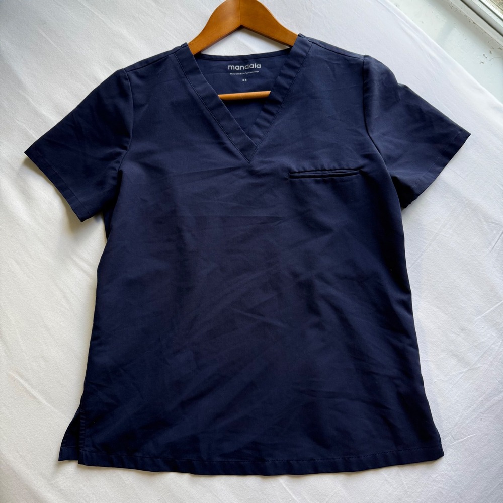 Mandala Navy Blue V-Neck Scrub Top Equa-Tek Technology XS Short Sleeve Pocket